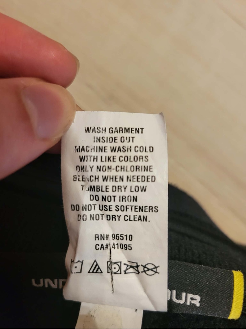 Under Armour Black Men's Jogger Sweatpants - Picture 6 of 6